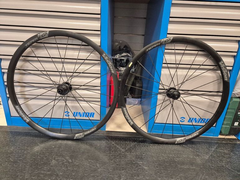Used Vision Team AGX i23 Wheelset 2026 bike — image 1 of 11