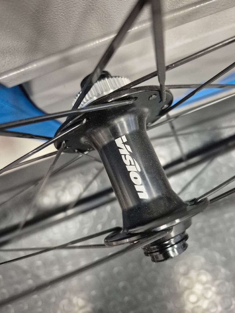 Used Vision Team AGX i23 Wheelset 2026 bike — image 6 of 11