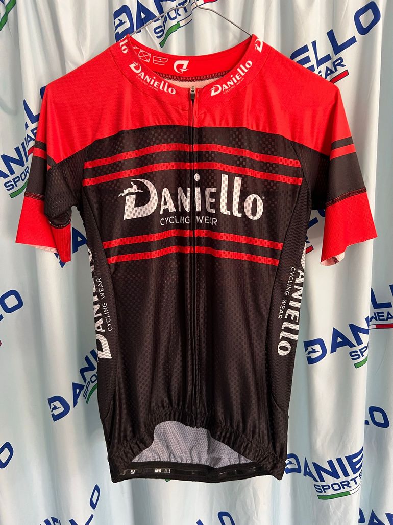 Used Daniello Sportswear Maglia estiva 2026 bike — image 1 of 40