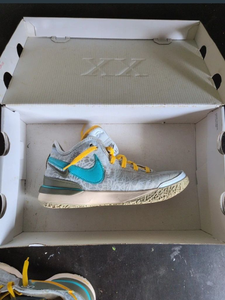 Nike LeBron NXXT Gen 2024 bike usato — immagine 1 di 8