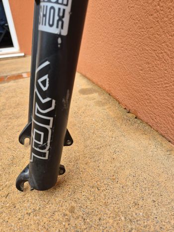 Used RockShox Tora 2012 bike — image 2 of 5
