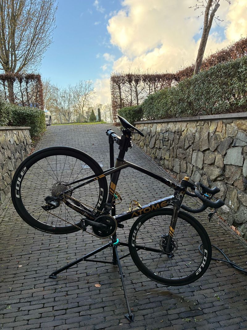 Used cole carbon wheels 2023 bike — image 1 of 2