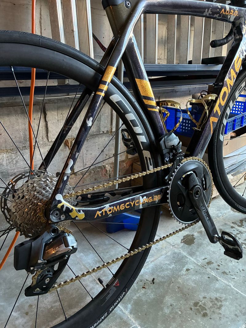 Used cole carbon wheels 2023 bike — image 2 of 2