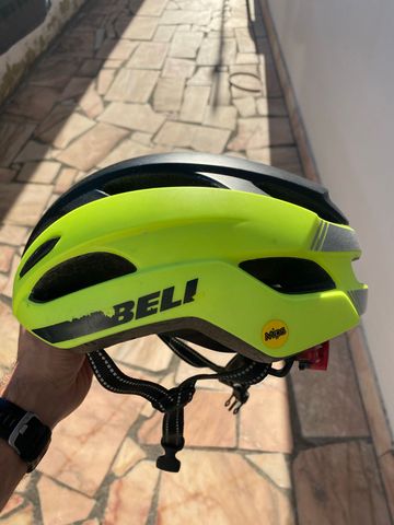 Used Bell Helmet 2024 bike — image 3 of 7