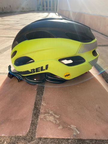 Used Bell Helmet 2024 bike — image 5 of 7