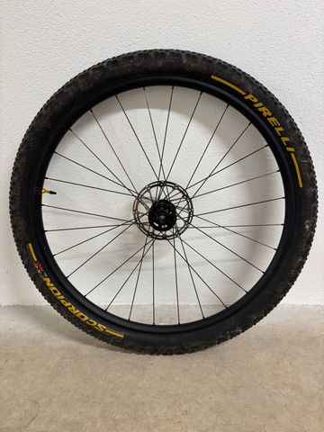 Brugt Specialized 29 MTB DT Swiss 2023 bike — billede 6 af 6