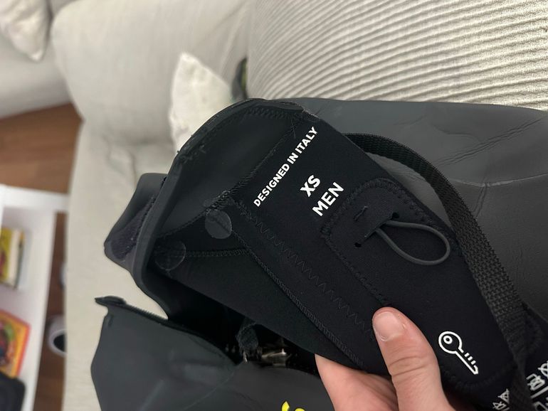 Used Zoggs Black Marlin Wetsuit 2024 bike — image 4 of 4