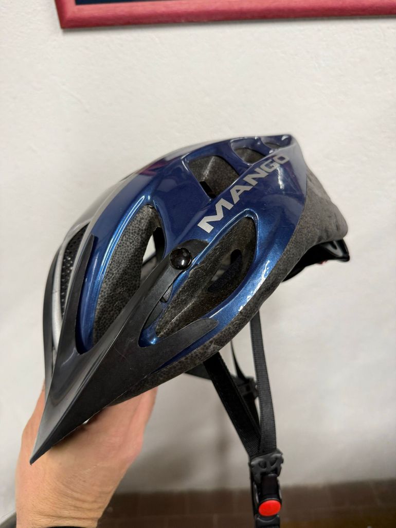 Used mango Casco Helmet bike — image 3 of 3
