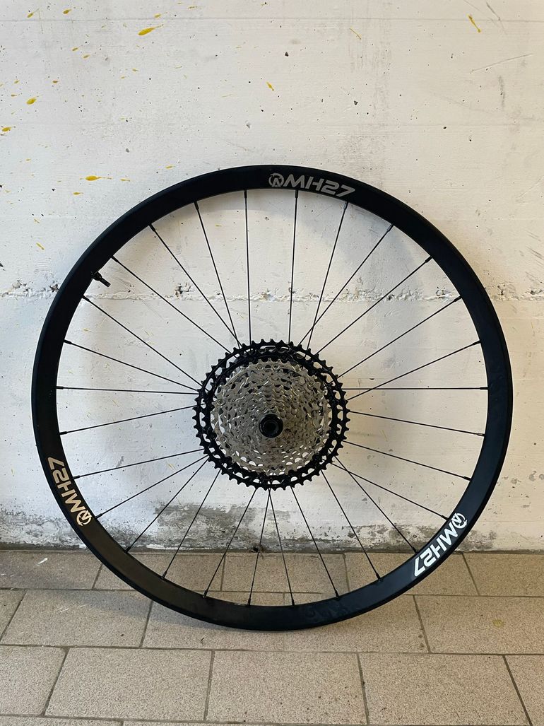 Used Alchemist Pro Training MH27 2025 bike — image 4 of 12