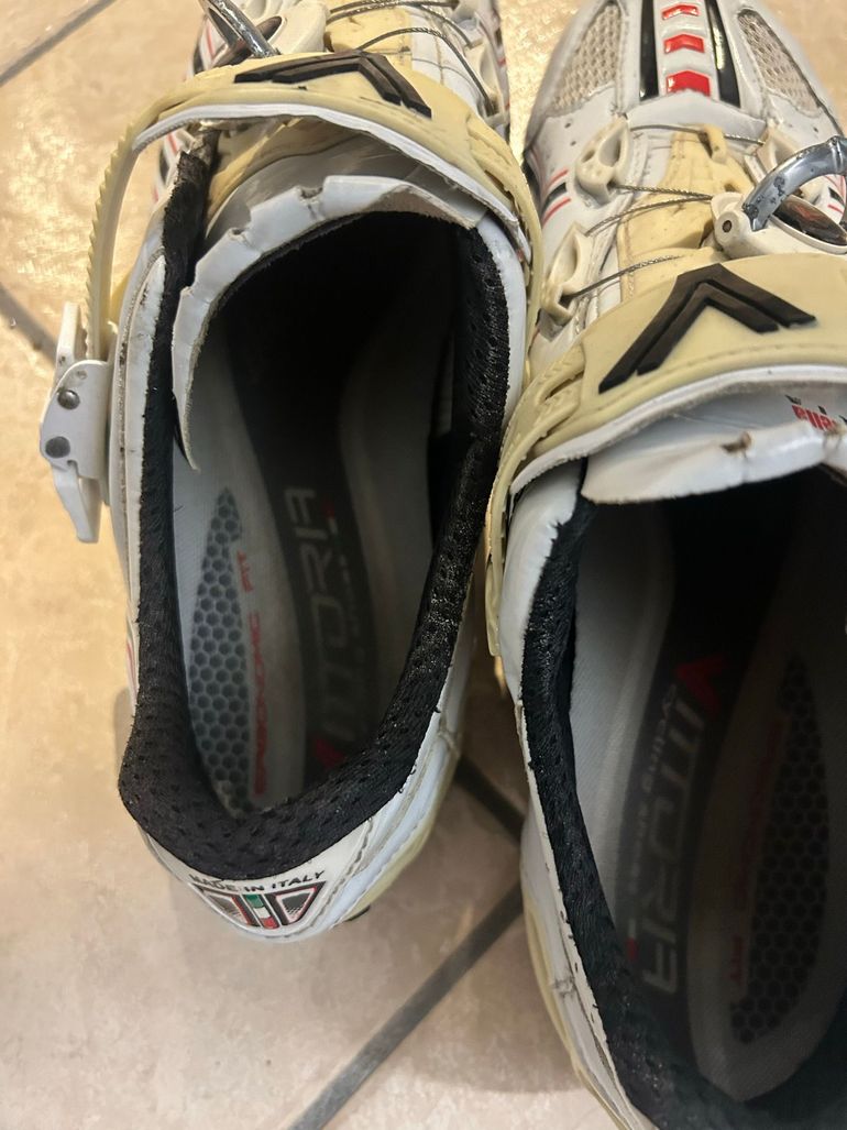 Used Vittoria Road Ultralight Carbon bike — image 6 of 6