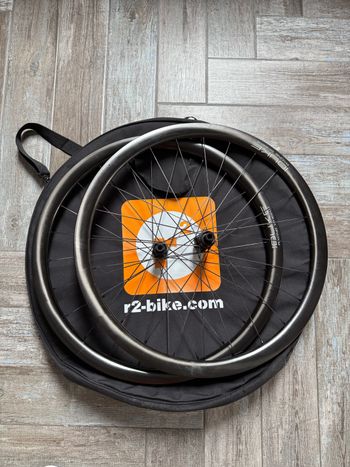 Używany Dt Swiss Wheelset 28" Duke, 240 bike — zdjęcie 2 z 7