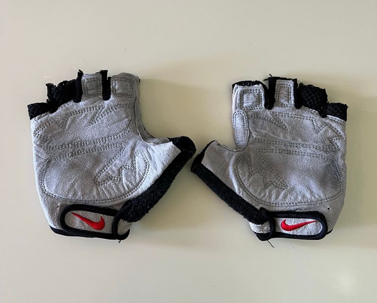 Used Nike Guanti bike — image 2 of 2