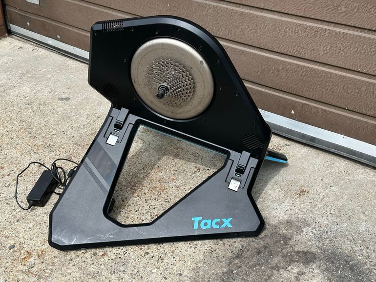 Used Garmin Tacx Neo 2T Smart Bike Trainer 2020 bike — image 2 of 7