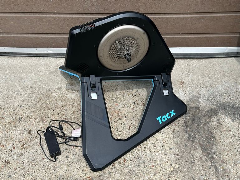 Used Garmin Tacx Neo 2T Smart Bike Trainer 2020 bike — image 1 of 7