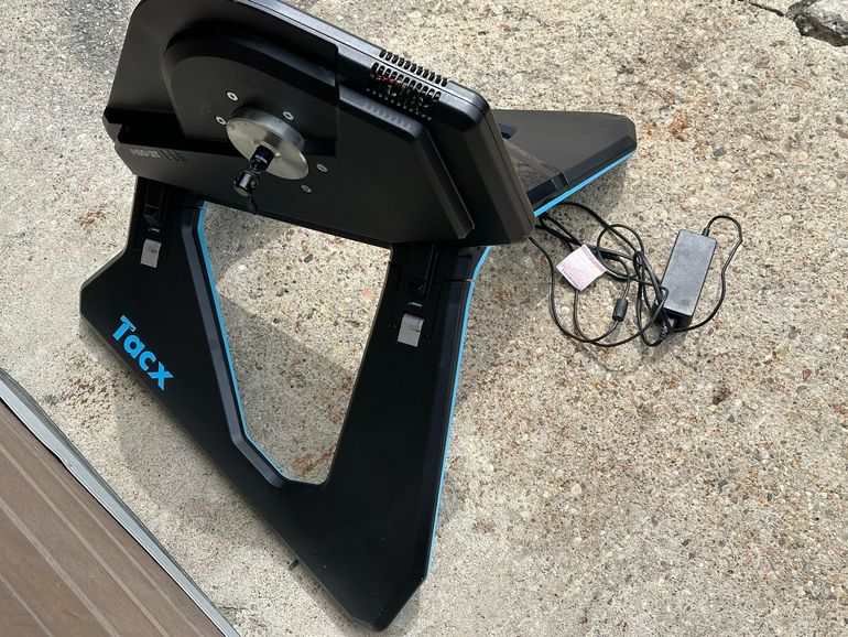 Used Garmin Tacx Neo 2T Smart Bike Trainer 2020 bike — image 3 of 7