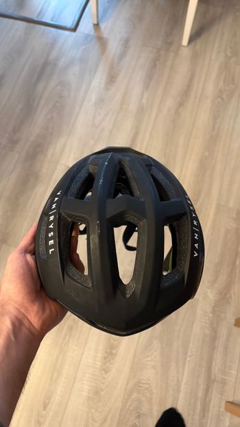 Used Van Rysel ROADR 900 XL 59-62cm bike — image 3 of 4