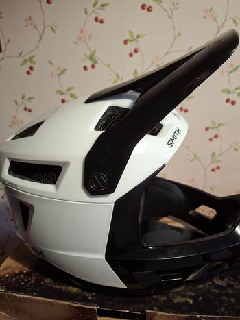 Used Smith Optics Mainline MIPS Helmet bike — image 5 of 6