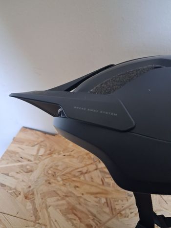 Used POC Axion 2023 bike — image 6 of 7