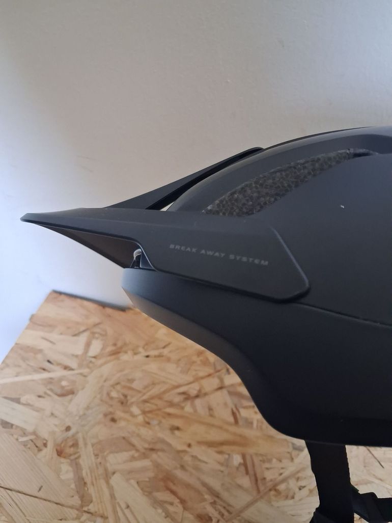 Used POC Axion 2023 bike — image 6 of 7
