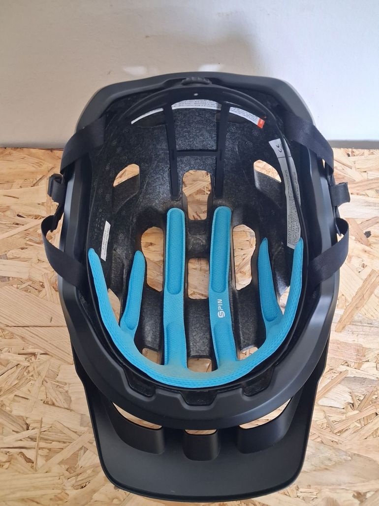 Used POC Axion 2023 bike — image 4 of 7