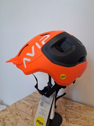 Używany POC AXION RACE MIPS 2025 bike — zdjęcie 4 z 7