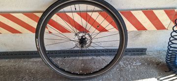 Used Schwalbe ruote22-622 2016 bike — image 2 of 6