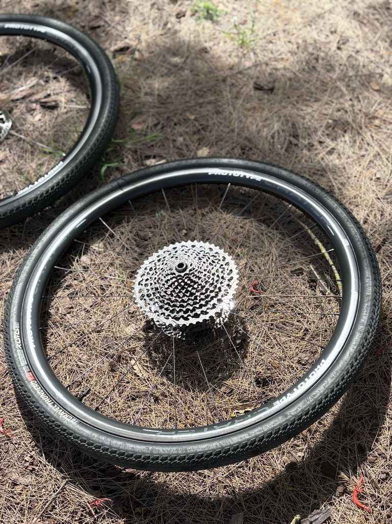 Used PROTOTYPE Crater Carbon Wheelset 2025 bike — image 6 of 8