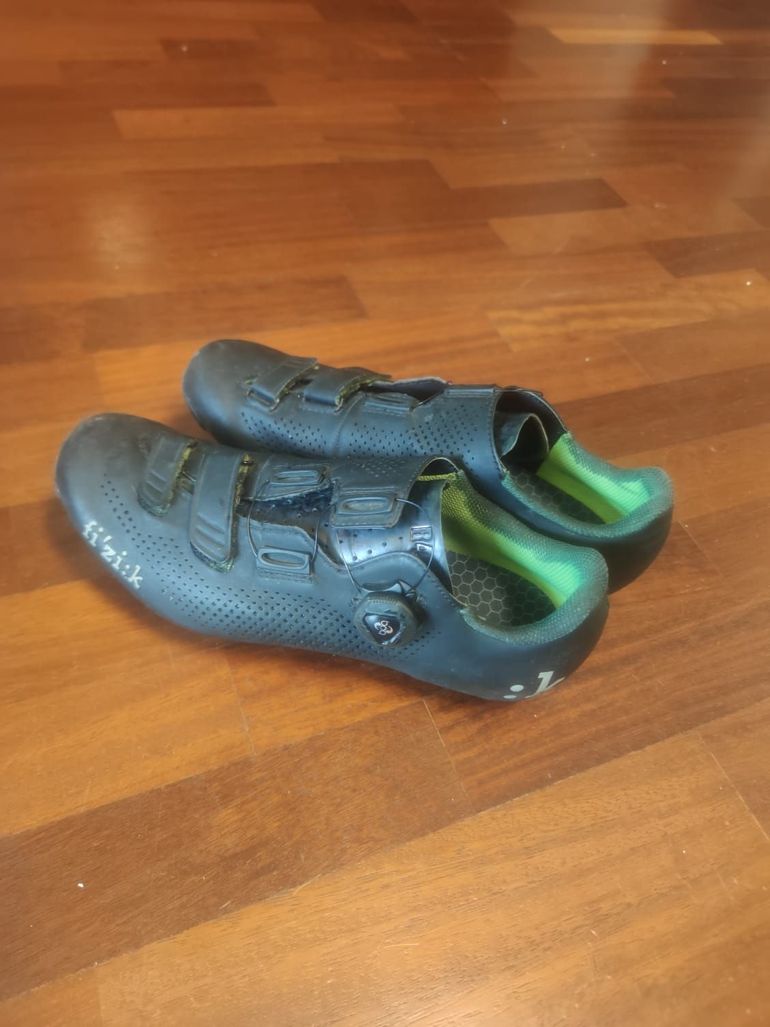 Used Fizik R5 bike — image 2 of 4