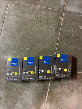 Schwalbe, Chambres à air