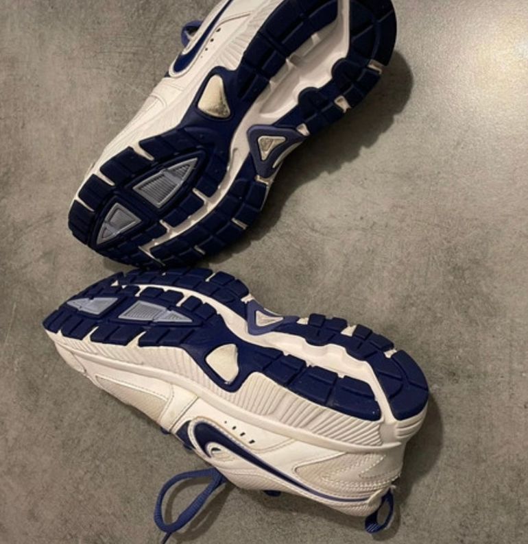 Used Nike Sportive Shoes bike — image 2 of 2