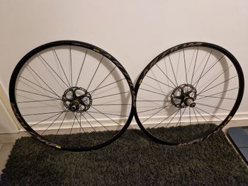 Mavic, Aksium Disc Wheels