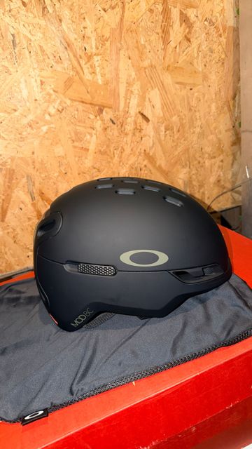Tweedehands Oakley Mod BC Helmet 2026 Wintersport Accessories