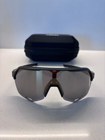 100%, S2 Glasses