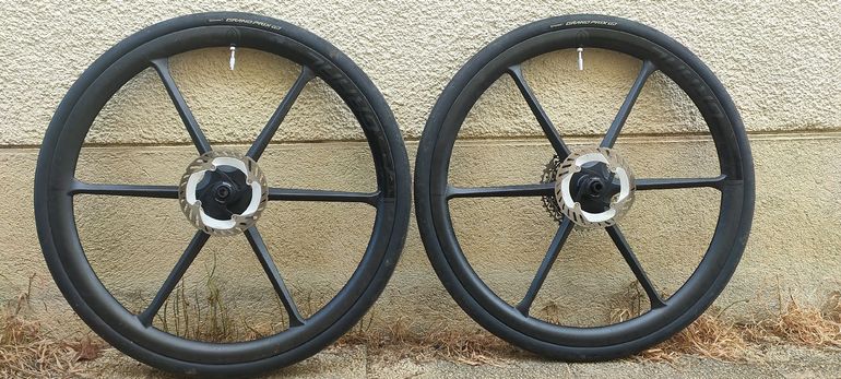 Used S1neo Roues carbone Graal 6 rayons 700 Route/Gravel + pneus Continental + disques Ultegra + cassette SRAM 2025 bike — image 1 of 6