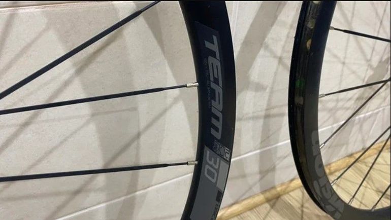 Used Vision Team 30 Disc tubeless ready 2023 bike — image 3 of 4