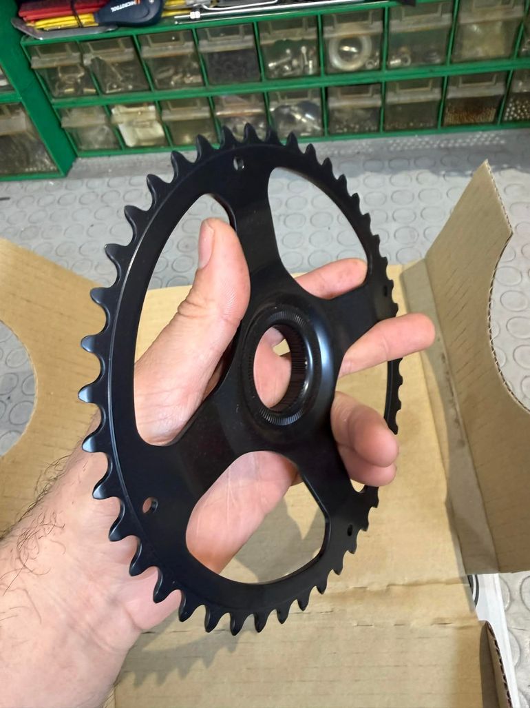 Used Shimano CHAINRING. 44T. 9/10/11S. CR-ET600 bike — image 6 of 6