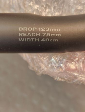 Used S-Works Piega Manubrio Road Carbon Shallow 40 bike — image 3 of 3