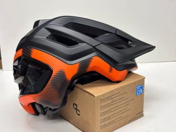 Tweedehands Giro Montaro MIPS III 2025 bike — afbeelding 4 van 6