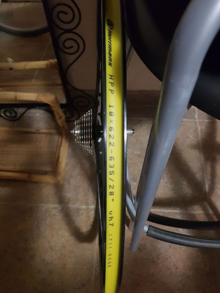 Used Decathlon Ruota Corsa con Pacco Pignoni 2021 bike — image 2 of 2