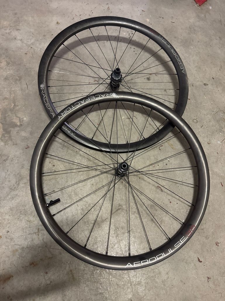Used Racefactory AeroPulse 35 2022 bike — image 1 of 5