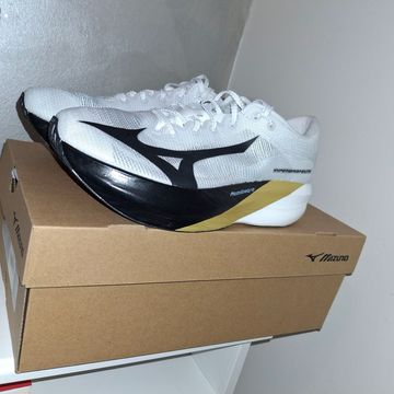 Mizuno Hyperwarp Elite Origami Version 2026 Running Shoes d'occasion