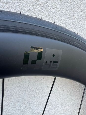Used Hollwgram R45 Carbon Wheelset 2026 bike — image 2 of 10
