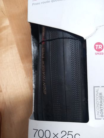 Used Bontrager R3 Tire 2024 bike — image 1 of 2