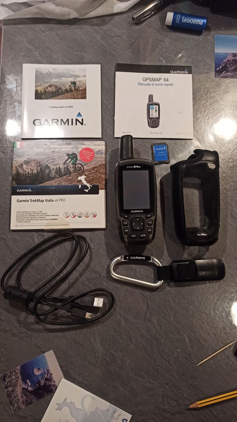 Used Garmin Gps map 64st bike — image 2 of 4