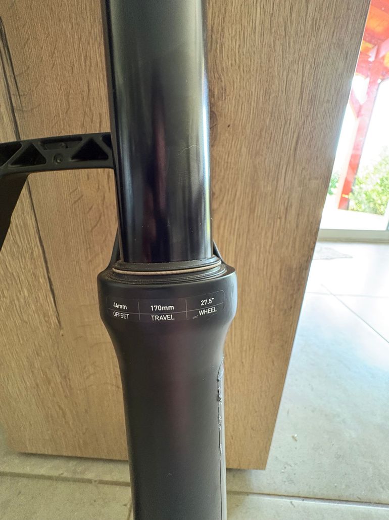Used RockShox Domain RC Fork bike — image 2 of 6