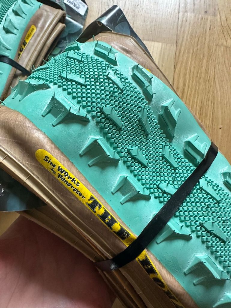Used Sim Works The Homage Tire 650x55 bike — image 2 of 3
