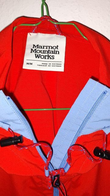 Gebrauchtes Marmot 96 Active Anorak 2025 bike — Bild 3 von 4