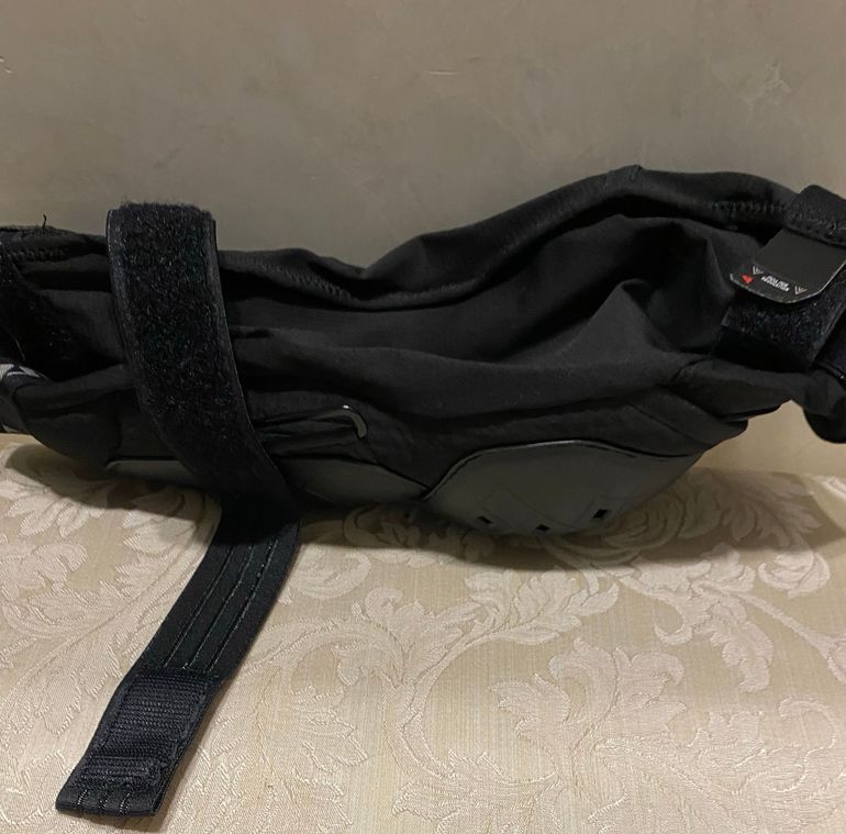 Used Dainese Armofor bike — image 10 of 24