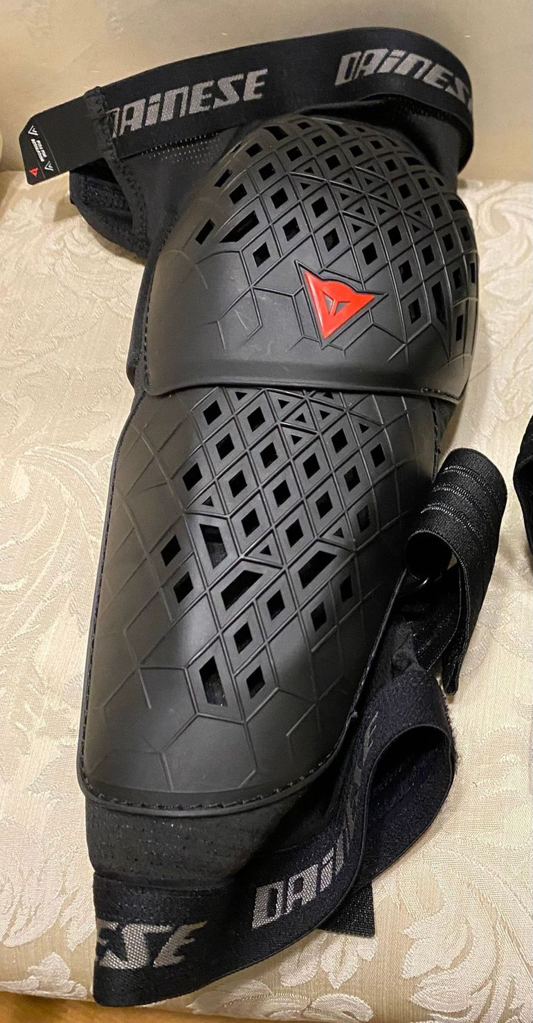 Used Dainese Armofor bike — image 2 of 24