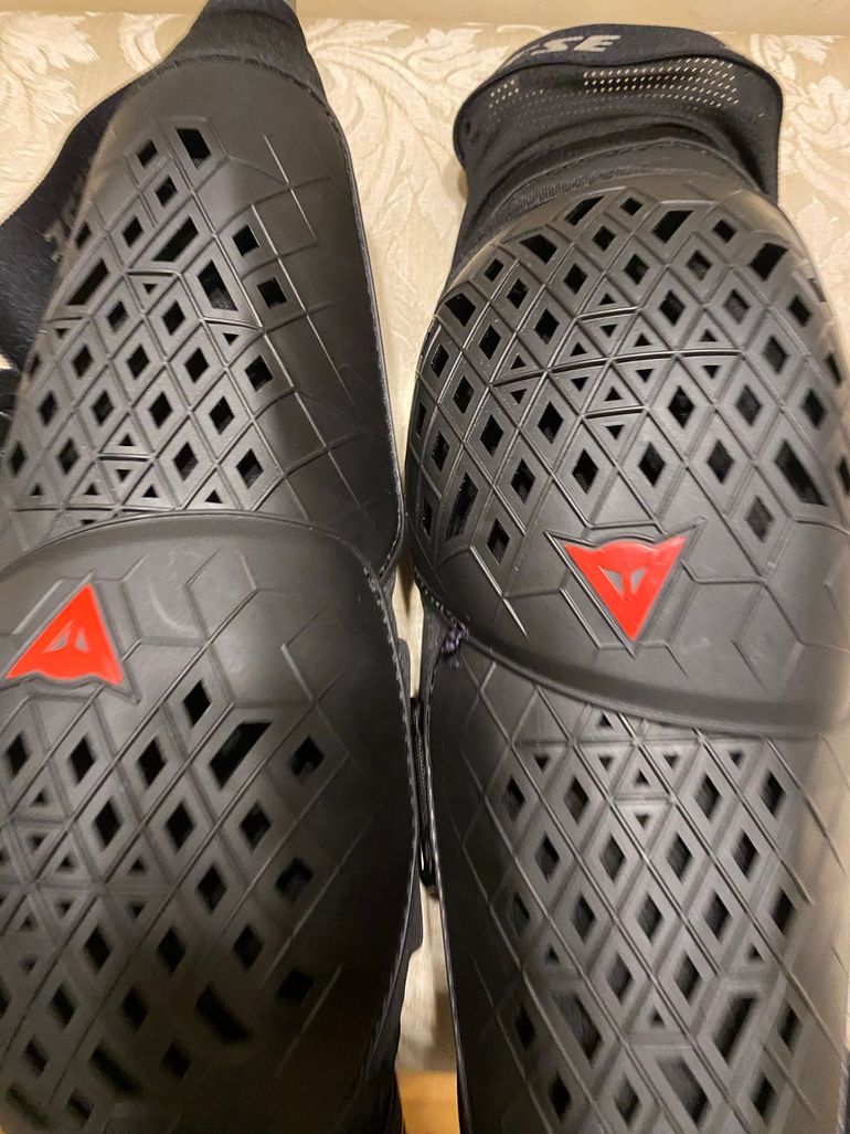 Used Dainese Armofor bike — image 4 of 24